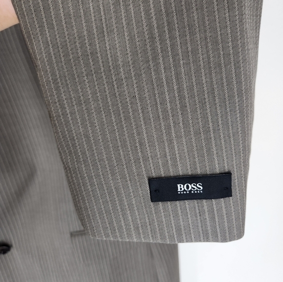 Hugo Boss Virgin Wool Blazer Mens 44L Light Brown Pinstripe Formal Workwear - Picture 5 of 13